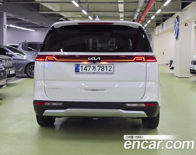 Kia Canival Carnival 4 поколение Бензин 9 мест Prestige — Фото автомобиля 5