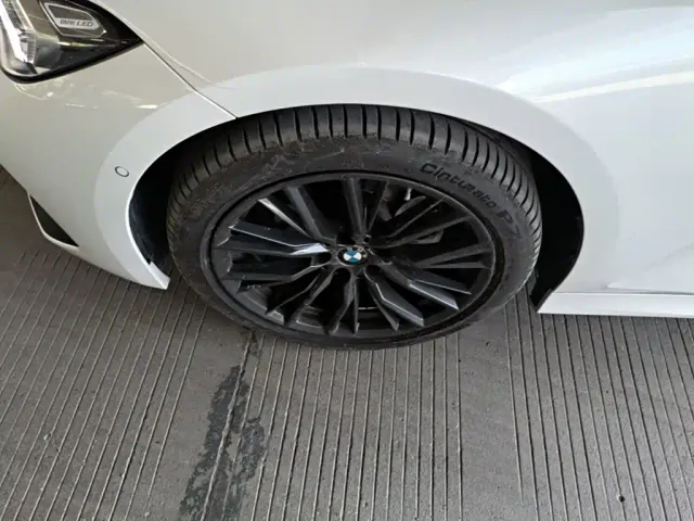 BMW 3 Series — Фото автомобиля 22