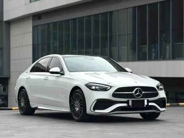 Mercedes-Benz C-Class — Фото автомобиля 2