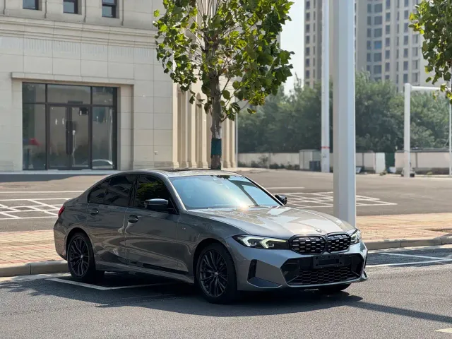 BMW 3 Series — Фото автомобиля 4
