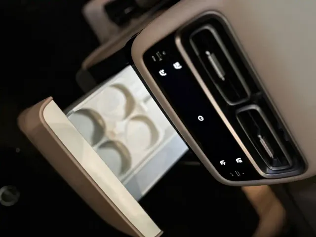 Li Auto i6 — Фото автомобиля 9