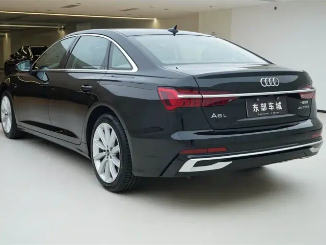 Audi A6L — Фото автомобиля 5