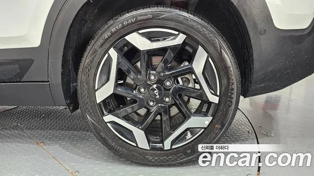 Kia Seltos — Фото автомобиля 14