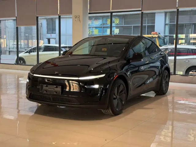 Фотография автомобиля — Tesla Model Y