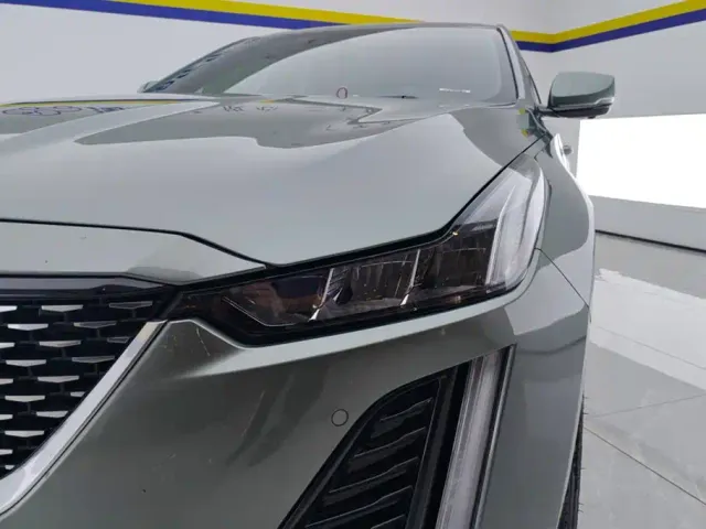 Cadillac CT5 — Фото автомобиля 5