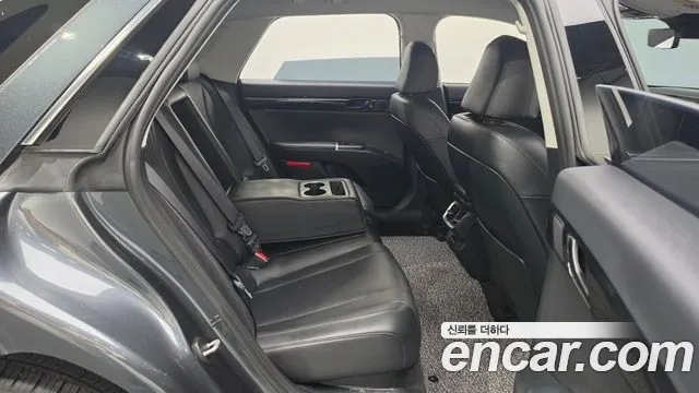 Hyundai Grandeur Grandeur (GN7) 2.5 Бензин 2WD — Фото автомобиля 10