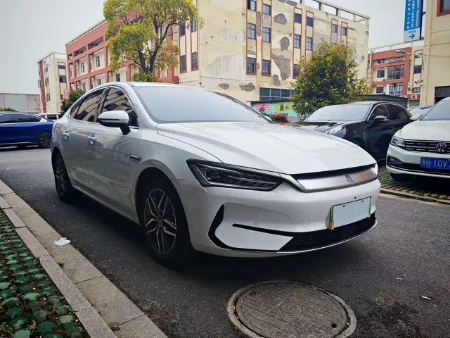 BYD Qin PLUS — Фото автомобиля 3