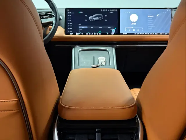 Xpeng G9 — Фото автомобиля 7