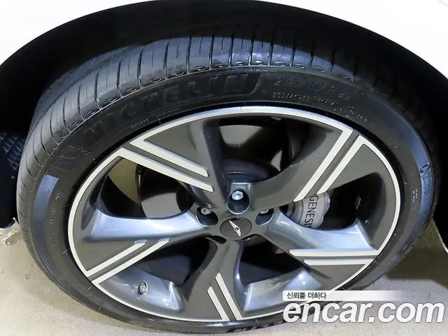 Genesis GV80 — Фото автомобиля 20