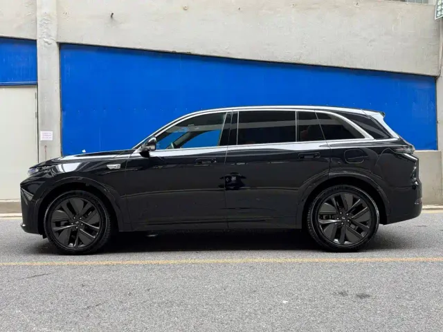 Li Auto L7 — Фото автомобиля 3