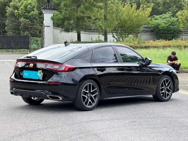 Honda Civic — Фото автомобиля 4