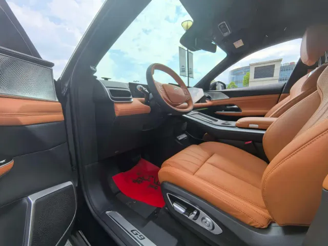 Xpeng G9 — Фото автомобиля 4