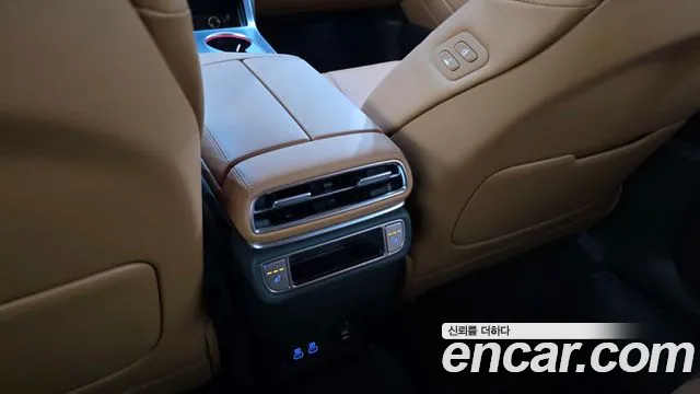 Genesis GV80 — Фото автомобиля 30
