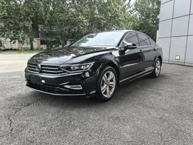 Фотография автомобиля — Volkswagen Magotan