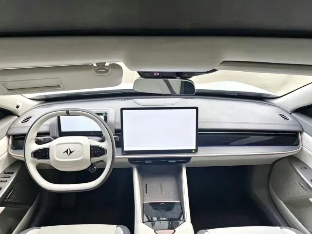 Dongfeng eπ 007 — Фото автомобиля 7
