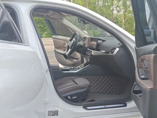 BMW 3 Series — Фото автомобиля 6