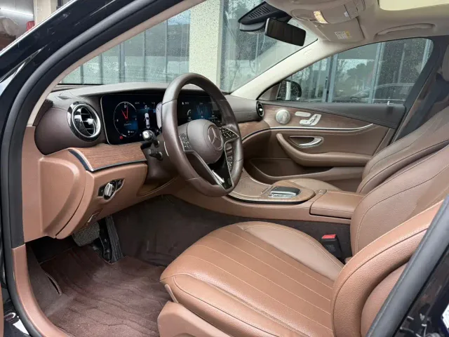 Mercedes-Benz E-Class — Фото автомобиля 6