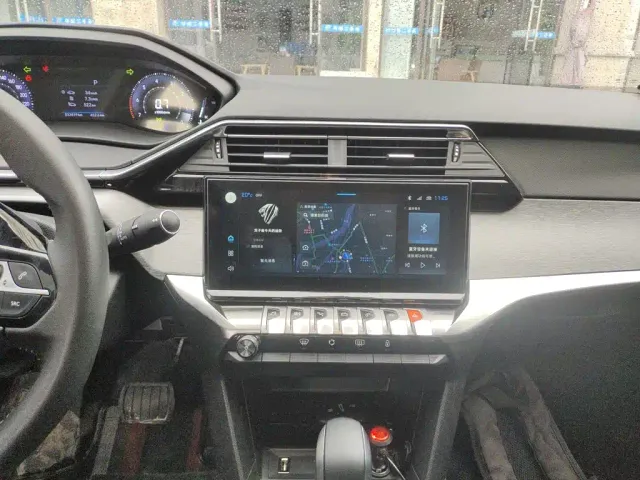 Peugeot 408 — Фото автомобиля 4