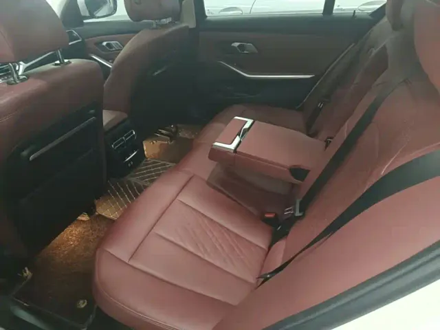 BMW 3 Series — Фото автомобиля 15