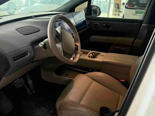Li Auto i6 — Фото автомобиля 3