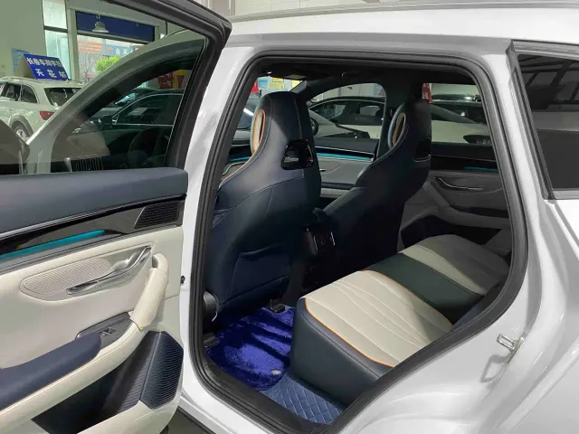 BYD Song PLUS — Фото автомобиля 6
