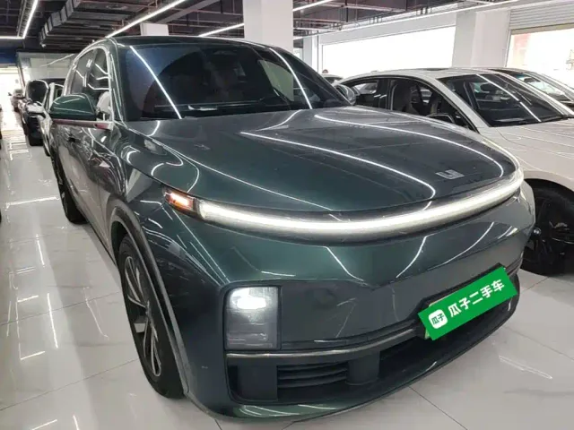 Li Auto L7 — Фото автомобиля 3