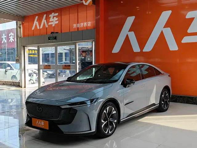 Фотография автомобиля — Mazda EZ-6