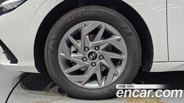 Hyundai AVANTE Новый Avante (CN7) — Фото автомобиля 5