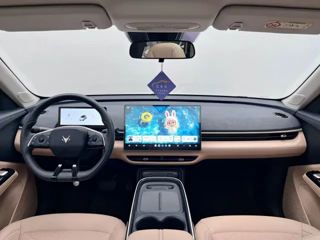 Arcfox T1 — Фото автомобиля 5