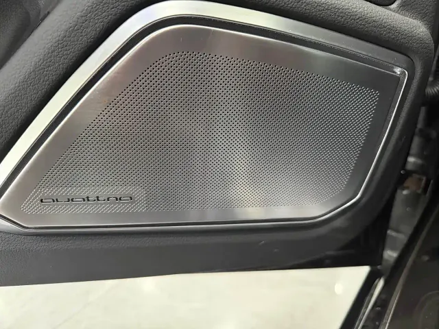 Audi A7L — Фото автомобиля 9