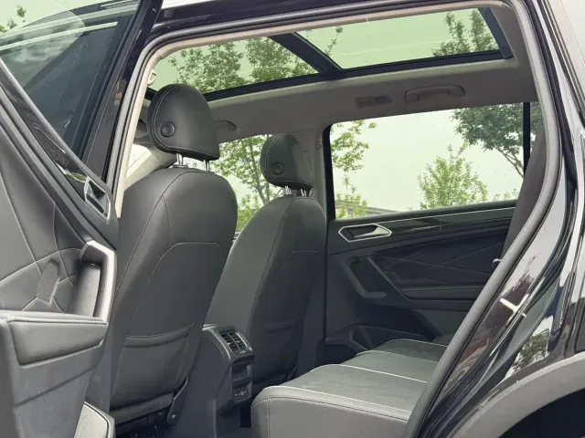 Volkswagen Tiguan L — Фото автомобиля 9