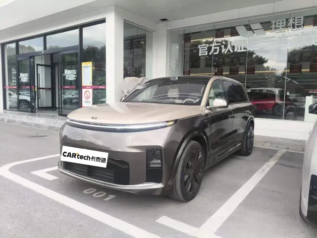 Фотография автомобиля — Li Auto L9