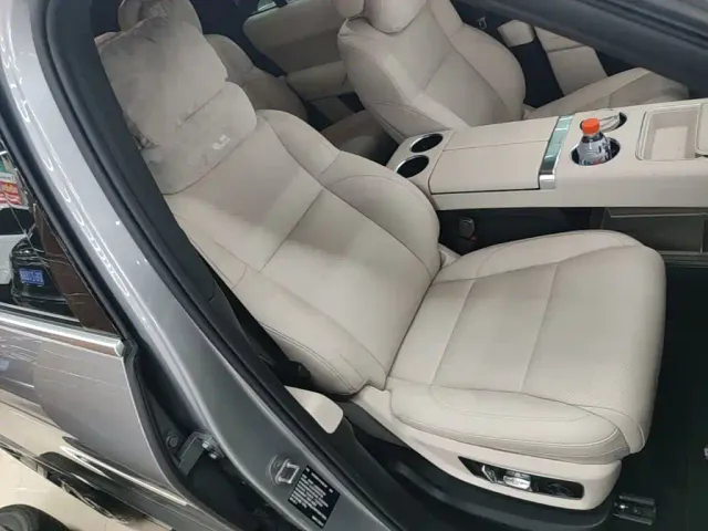 Li Auto L9 — Фото автомобиля 24