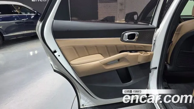 Kia Sorento Новый Sorento 4 поколение Дизель 2.2 2WD — Фото автомобиля 21