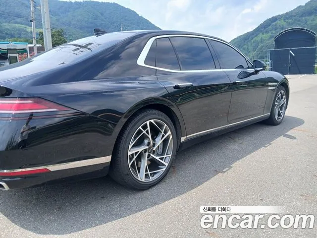 Genesis G90 Бензин 3.5 турбо AWD — Фото автомобиля 15