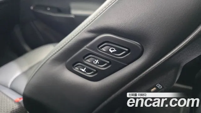 Kia EV6 — Фото автомобиля 24