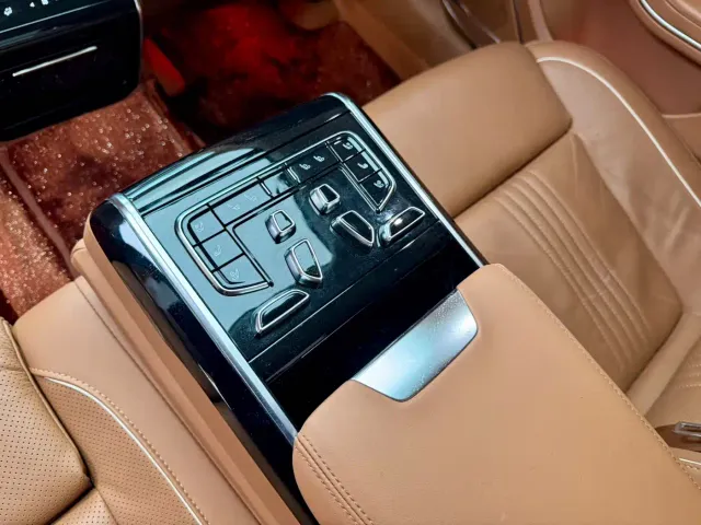 Hongqi H9 — Фото автомобиля 19