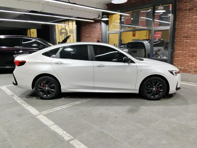 Buick Verano — Фото автомобиля 5