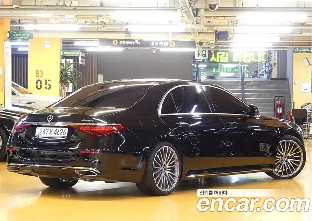 Mercedes-Benz S-Class — Фото автомобиля 2