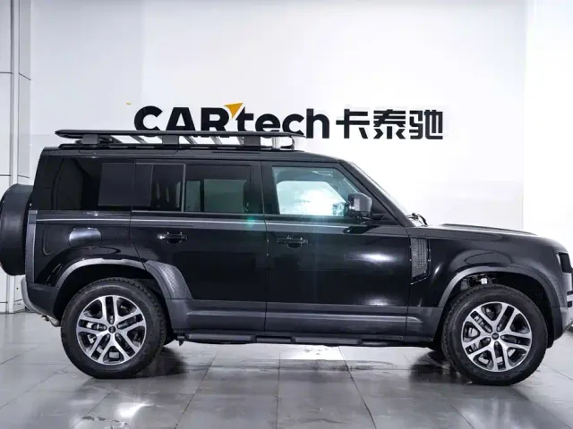 Land Rover Defender — Фото автомобиля 3