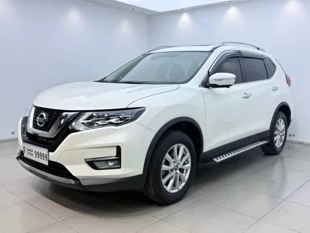 Фотография автомобиля — Nissan X-Trail