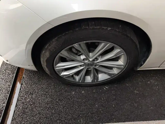 Buick Regal — Фото автомобиля 22