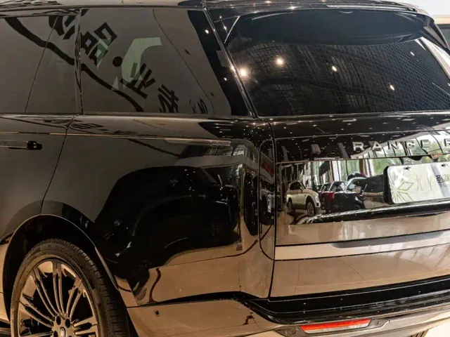 Land Rover Range Rover — Фото автомобиля 18