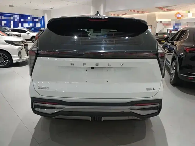 Geely Boyue L — Фото автомобиля 5