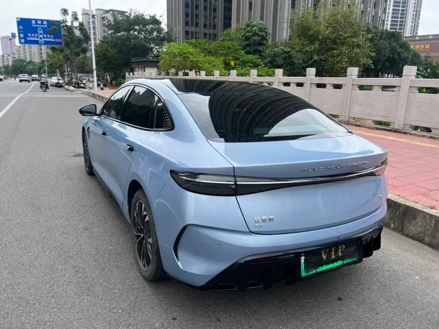 BYD Seal — Фото автомобиля 9