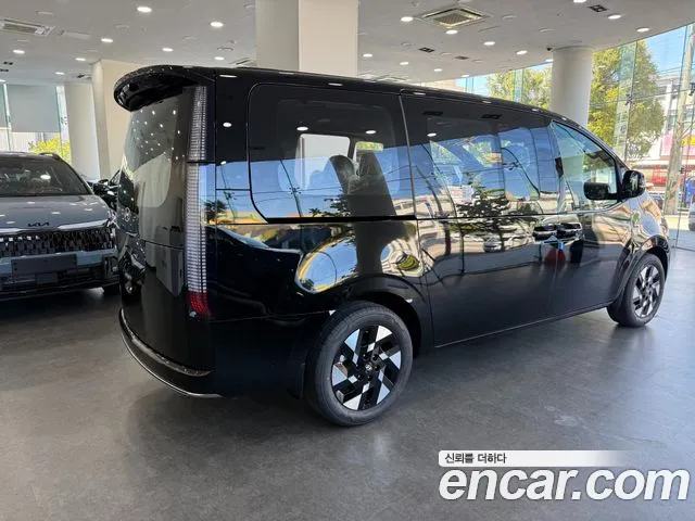 Hyundai Staria — Фото автомобиля 2