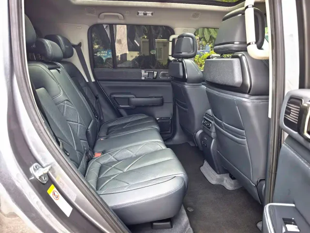 BYD FangChengBao Leopard 5 — Фото автомобиля 11