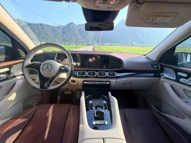 Mercedes-Benz Maybach GLS — Фото автомобиля 5