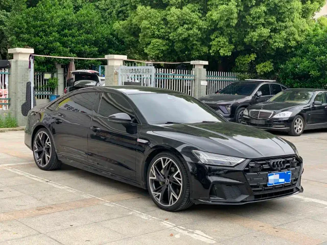 Audi A7L — Фото автомобиля 3