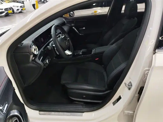 Mercedes-Benz A-Class — Фото автомобиля 10